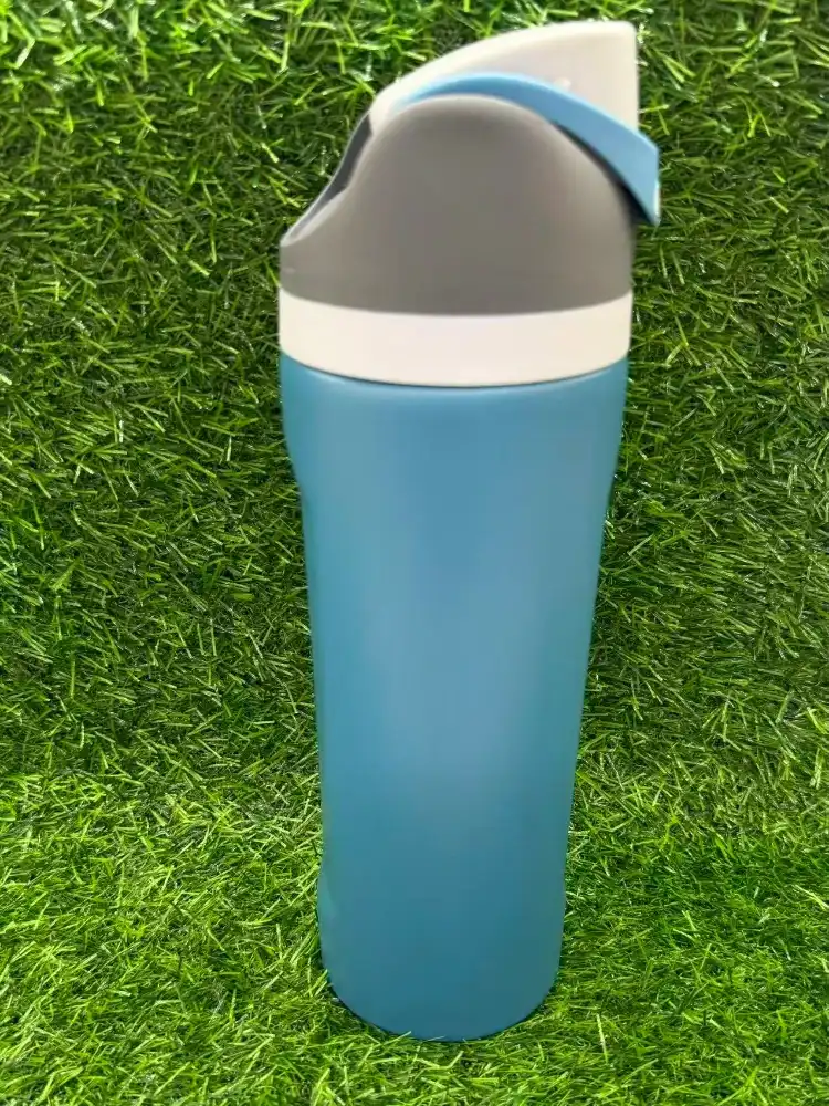 Discover the Ultimate 24oz Insulated Water Bottle - Image 15